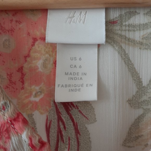 H&M V-Neck Chiffon Dress - Size 6 - Sage/Floral - Picture 5 of 5